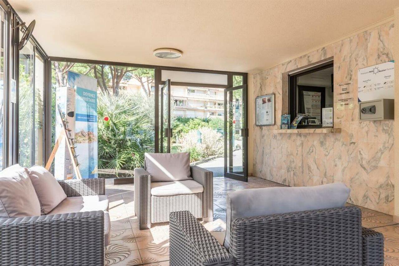 Residence Pierre & Vacances Les Jardins Ombrages Mandelieu La Napoule Luaran gambar