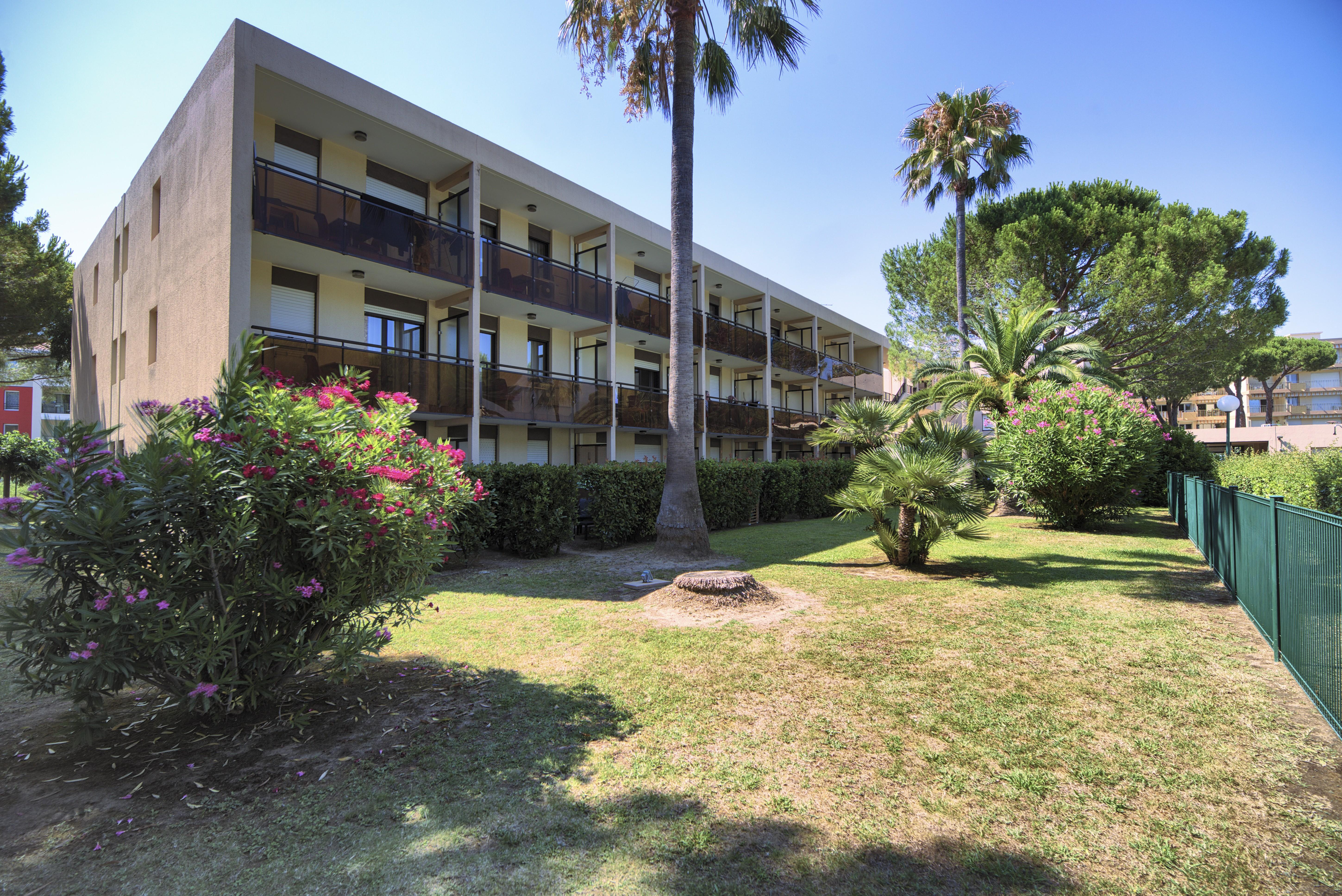 Residence Pierre & Vacances Les Jardins Ombrages Mandelieu La Napoule Luaran gambar