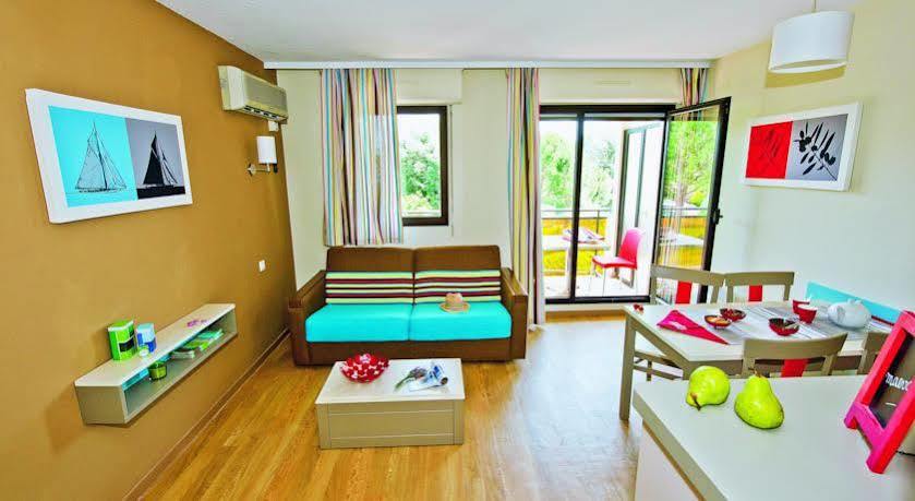 Residence Pierre & Vacances Les Jardins Ombrages Mandelieu La Napoule Luaran gambar